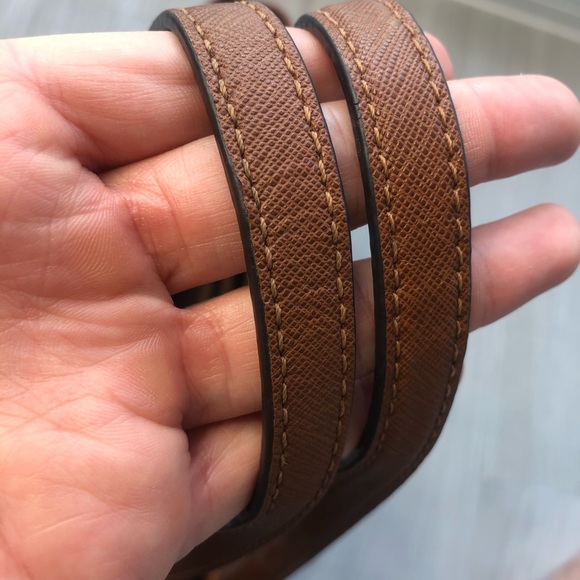 Authentic MIchael Kors Jet Set Travel Medium tote - Picture 13 of 15